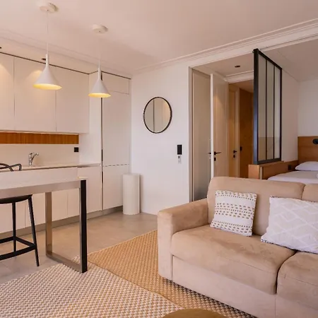 Apartmán Center Bay Luxueux Avec Vue 6 Eme Etage *